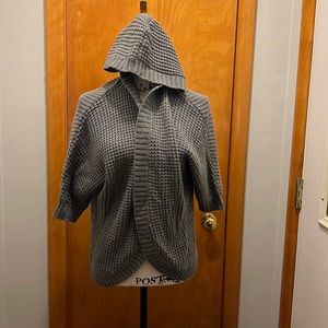 New York & Company Grey hooded short sleeve sweater